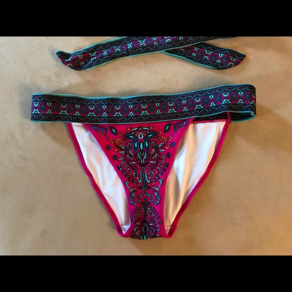 Victoria’s Secret Pink Paisley Boho Bikini Small - Picture 5 of 9